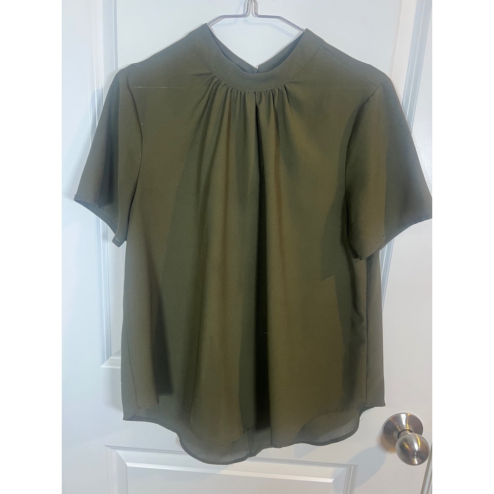 Sienna Sky Womens Blouse Short Sleeve Pleated Neck Olive Green Size Medium